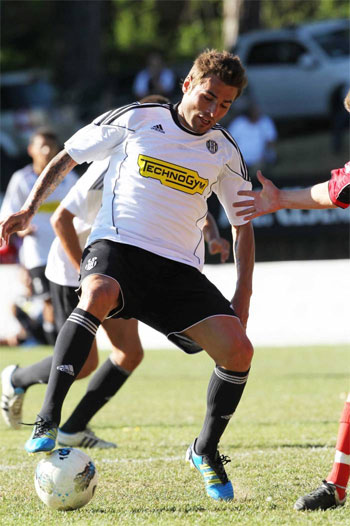 Adrian Mutu verso la Corsica