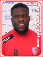 Dennis Owusu Agyeman / Centrocampista Riese