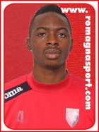 Collins Viviani Okpebholo / Centrocampista Riese