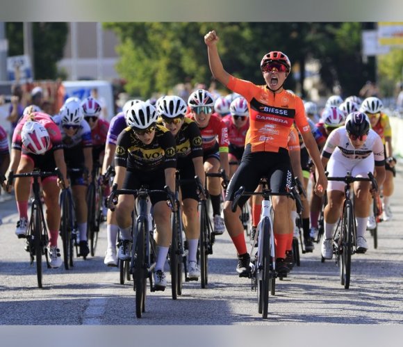 Doppio podio a Massa Finalese per la Bft Burzoni VO2 Team Pink