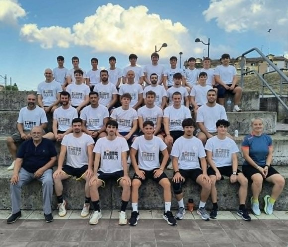 Modula Casalgrande (Serie B/M) al lavoro per recitare un ruolo da protagonista