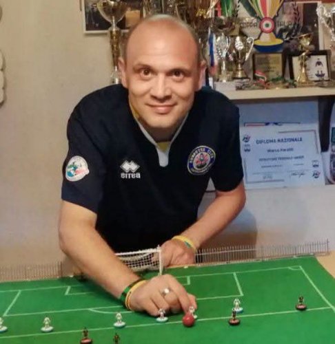 Subbuteo tradizionale  : Marco Perotti del SC Castelfiorentino a Macerata nelle Marche per il Torneo Nazionale