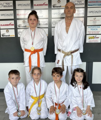 Karate, pioggia di medaglie per la Yama Arashi a Pontenure