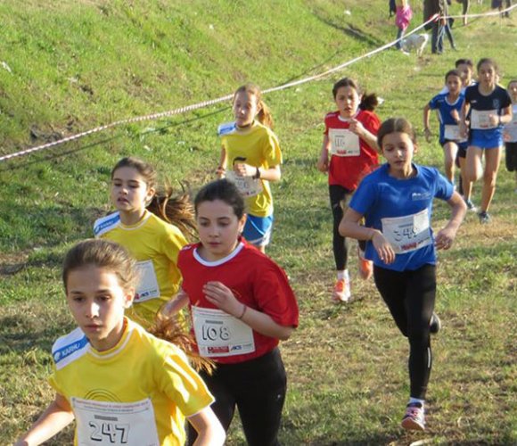 Cross, il campionato provinciale si tinge subito di gialloblu