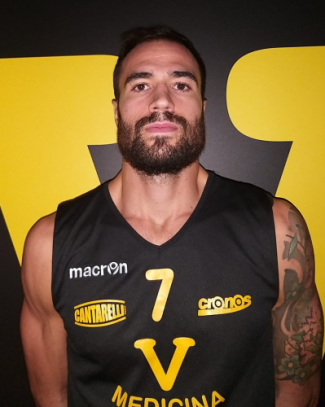 Matteo Polverelli vestirà la maglia giallo nera della Virtus Medicina anche la prossima stagione