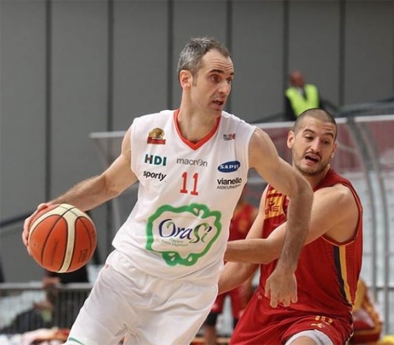 Basket Gualdo  vs   Pall. Titano S. Marino  60 - 66