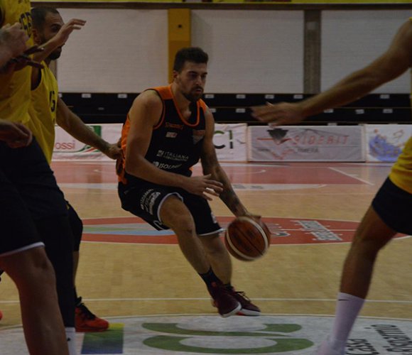 Gimar Basket Lecco  Tigers 74  67 (17-19; 22-21; 23-14; 12-13)