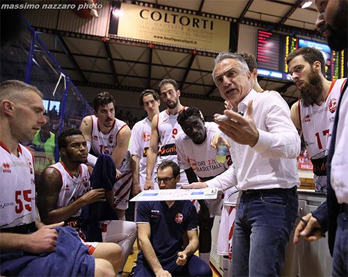 Aurora Basket Jesi – Unieuro Forlì 87-89 (23-22; 40-41; 56-57; 80-80)