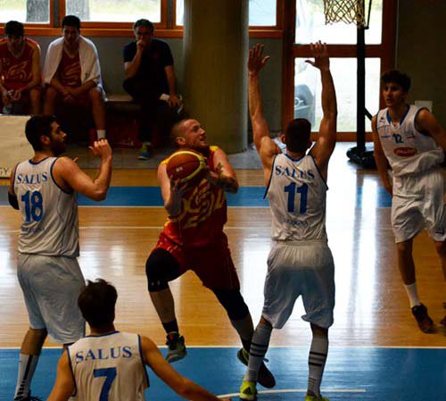 Madel  Arena 90-59