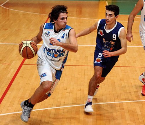 Francesco Francia Pall. 74   Santarcangiolese Basket  65 .