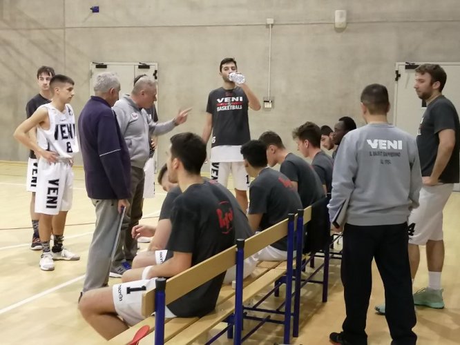 Anteprima di Pall. Nazareno Carpi  - Pizzoli Veni Basket