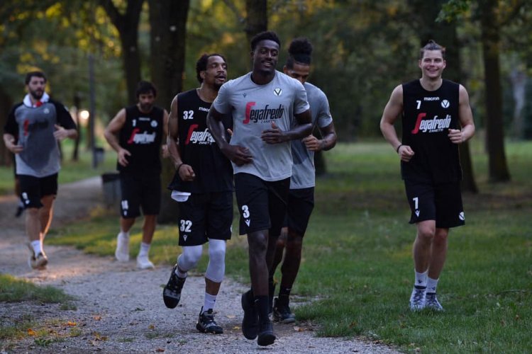 La Virtus Segafredo Bologna prosegue la preparazione prima del ritiro