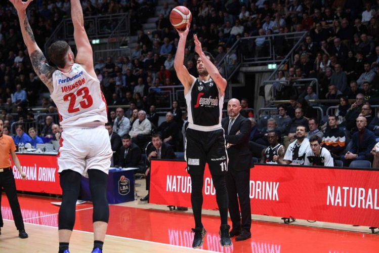 Virtus Segafredo Bologna vs OriOra Pistoia: 90 – 60