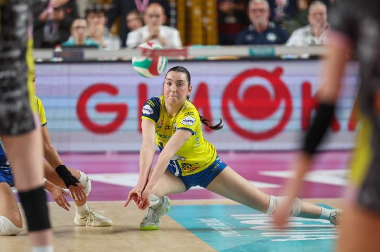 Un altro prezioso rinforzo per la Csi Clai Imola Volley : Lisa Esposito  sar�  biancobl�  nella prossima stagione