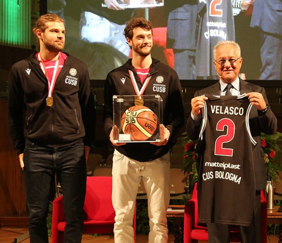 CUSB - Sigillum Magnum di Ateneo a Julio Velasco