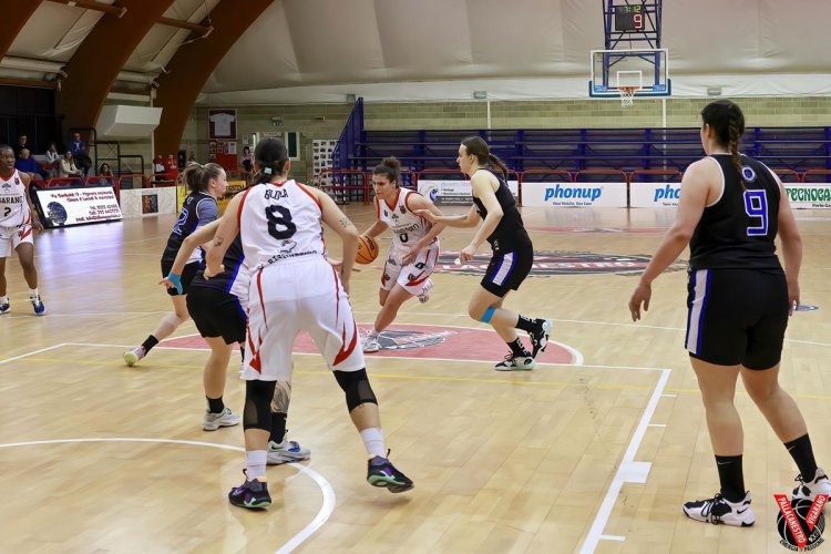 Pallacanestro Vigarano gioca 20' ma non bastano, vince Roma