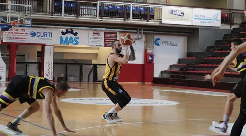 Promozione Girone E : Intech Basket Giallonero  vs Tatanka Baloncesto  58 - 52