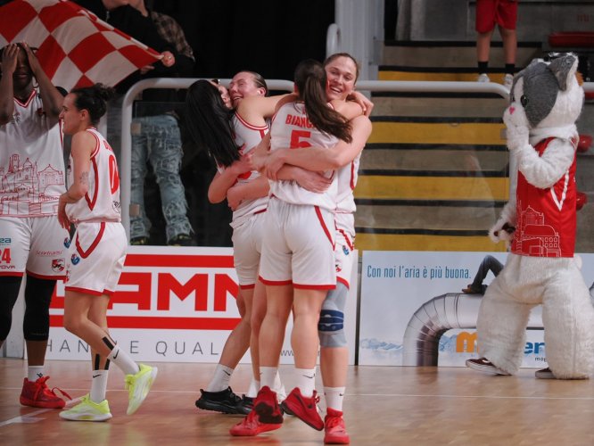 Techfind Serie A2, girone B - Vicenza si prende i playoff, Trieste batte Rhodigium ma non basta.