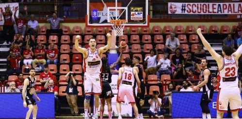 Pallacanestro 2.015 Unieuro Forl &#8211; APU Old Wild West Udine 72-70 (15-19; 37-35; 60-54)