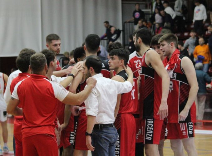 Knights Legnano-Bakery Piacenza 84-64