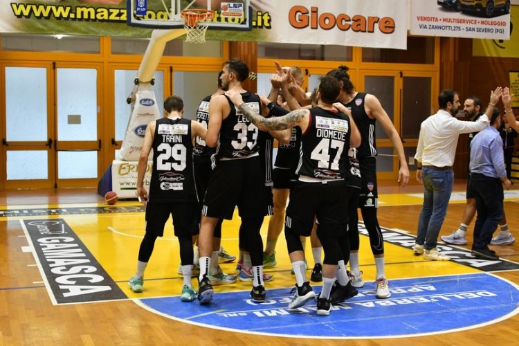 Ruvo Basket Tecnoswitch - Andrea Costa Basket  Imola 92-69