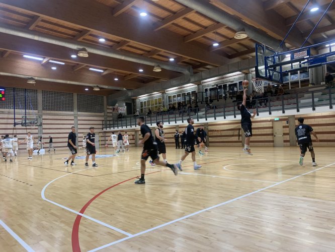 Grifo Basket Imola-BNBA 63-67