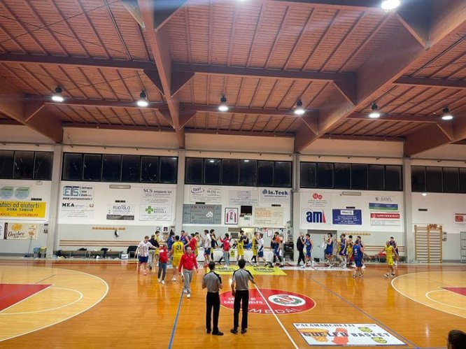 Guelfo Basket vs  Pallacanestro Molix Molinella   81 &#8211; 65