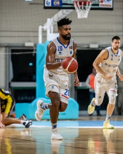 Solbat Golfo Piombino - Ristopro Fabriano 62-59 (23-13, 22-11, 9-26, 8-9)