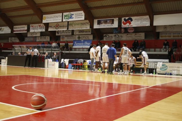CMO Ozzano - Pallacanestro Scandiano 82 -71