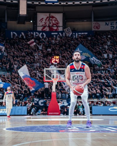 Fortitudo Flats Service Bologna-Assigeco Piacenza 72-62 Parziali: 21-13; 42-29; 58-47.