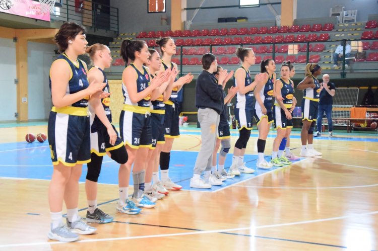 WamGroup Cavezzo - Chemco Puianello 60 - 51  (18-8; 30-20; 46-36)