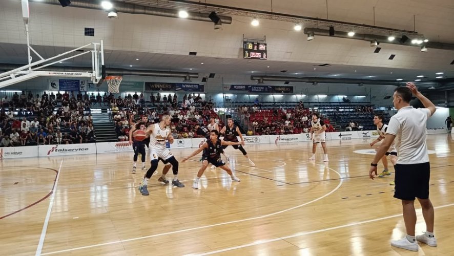 Italservice Loreto - Esperia Cagliari  66 - 61  (14-15, 23 - 37 , 42 - 50)