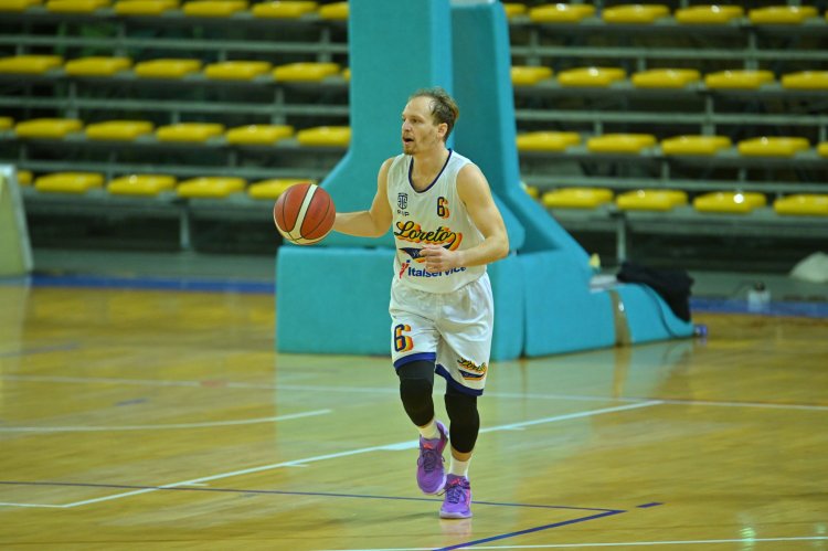 Loreto Basket  -   Gara 2 con Esperia Cagliari : parla Battisti
