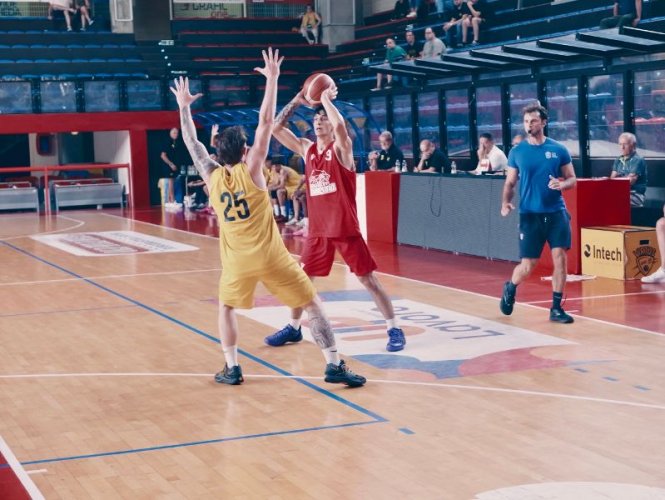 Pre-season: rotazioni ridotte e ampio minutaggio per i giovani nella vittoria di Imola per 83-70