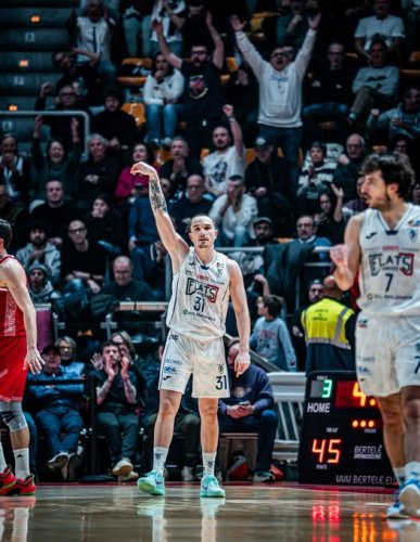 Fortitudo Flats Service Bologna – Estra Pistoia 81-61 (Parz: 14-13, 18-14, 26-15, 23-19)