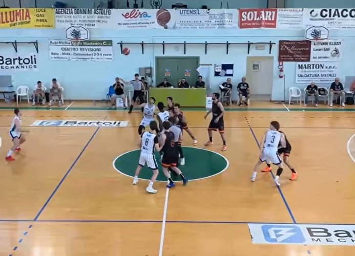 Nuovo Basket Fossombrone 61 - Basket Roma 70