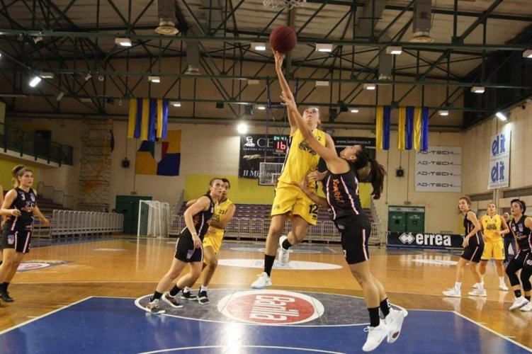 Serie B Femminile :Tigers Parma Academy - Basket Finale Emilia  82 - 51 .