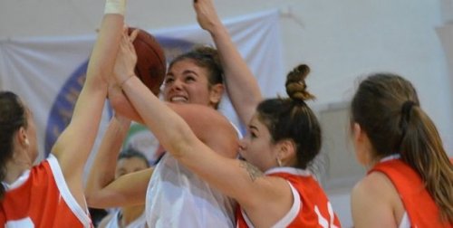 Basket Girls Ancona   vs  Libertas Basket Rosa Forl  65 - 63