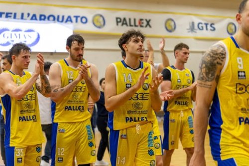 Fiorenzuola Bees vs A2A Leonessa Brescia 74-82  (26-28; 42-43; 62-62)