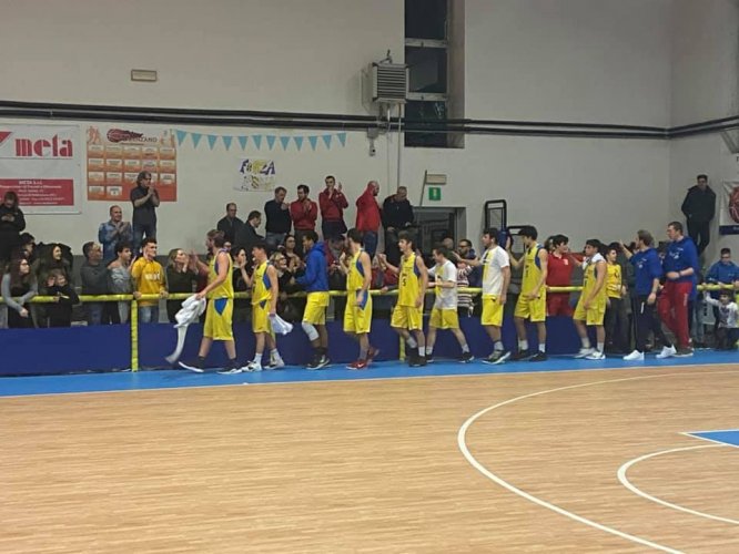 Podenzano Basket   - U.P. Calderara: 76 - 67  (26-11, 40-31, 54-52)