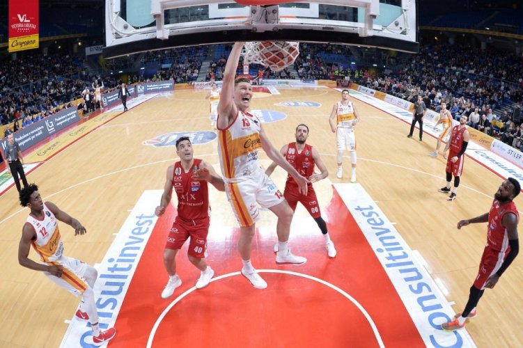 Carpegna Prosciutto Basket Pesaro : Aggiornamento sulla situazione di Clint Chapman