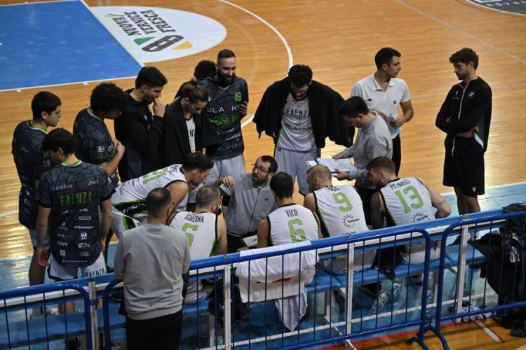Raggisolaris  Blacks Faenza 72  Lux Chieti 56
