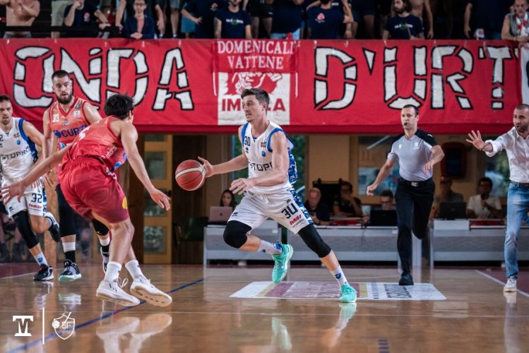 Andrea Costa Imola - Janus Basket Ristopro Fabriano 62-75 (19-16, 12-24, 9-19, 22-16)