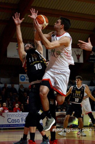 Sinermatic Ozzano – Super Flavor Milano 61 – 92