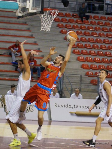 La Sinermatic Ozzano spicca il volo, L'Aurora Basket Jesi va al tappeto.