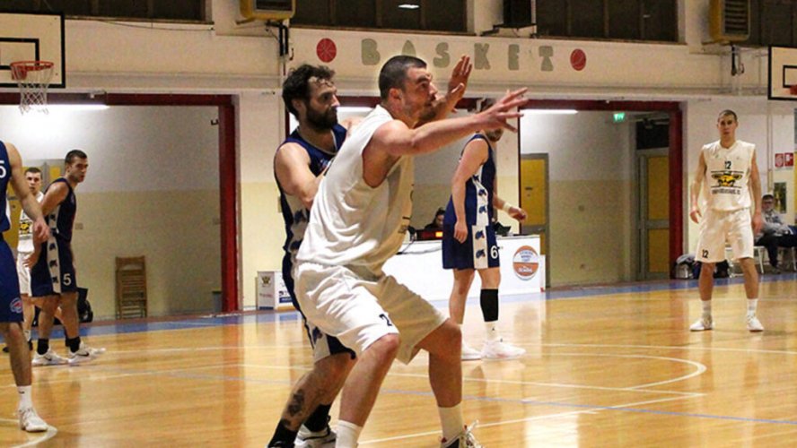 Cesena Basket 2005  vs Granarolo Basket  72-70 (17-17, 31-36, 50-53)