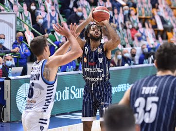 Serie A: Sconfitta beffarda, per la Fortitudo Lavoropi Bologna , a Sassari