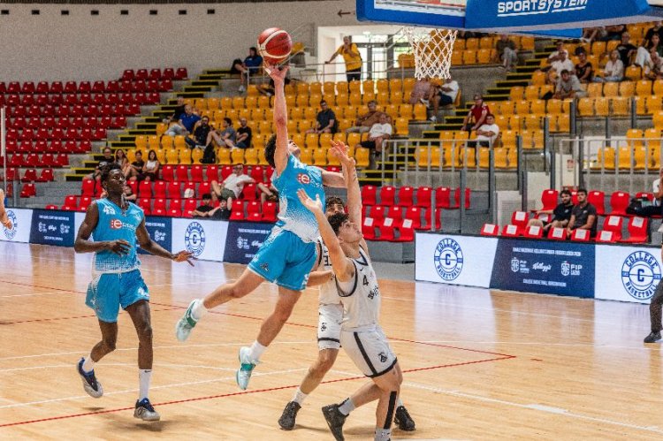 Una grande Bondi Vis 2008 Ferrara batte Udine vola alle Final four Scudetto