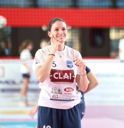 Si riparte da loro: Sofia Cavalli  e Arianna  Gambini vestiranno ancora la maglia della Csi Clai Imola