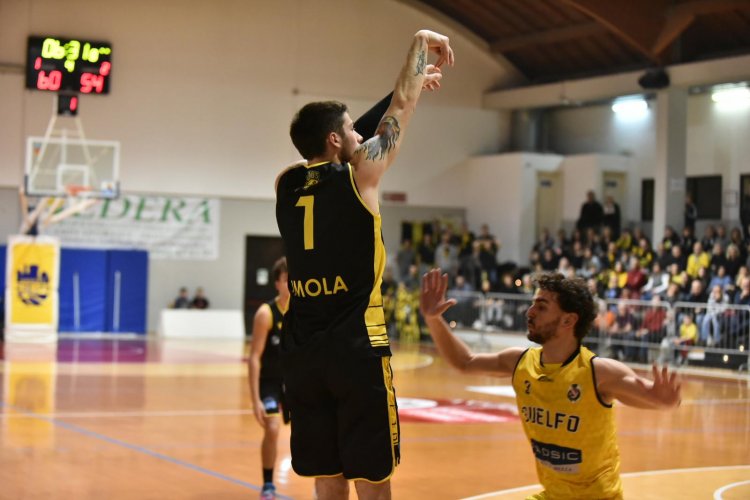 Guelfo Basket  vs Intech Virtus Imola   64 - 69
